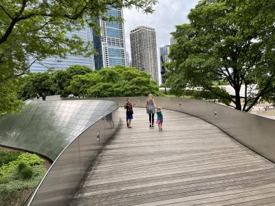 Pedestrian bridge from Millennium Park to Maggie Daley Park.