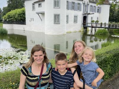 Castle alert! With a moat!